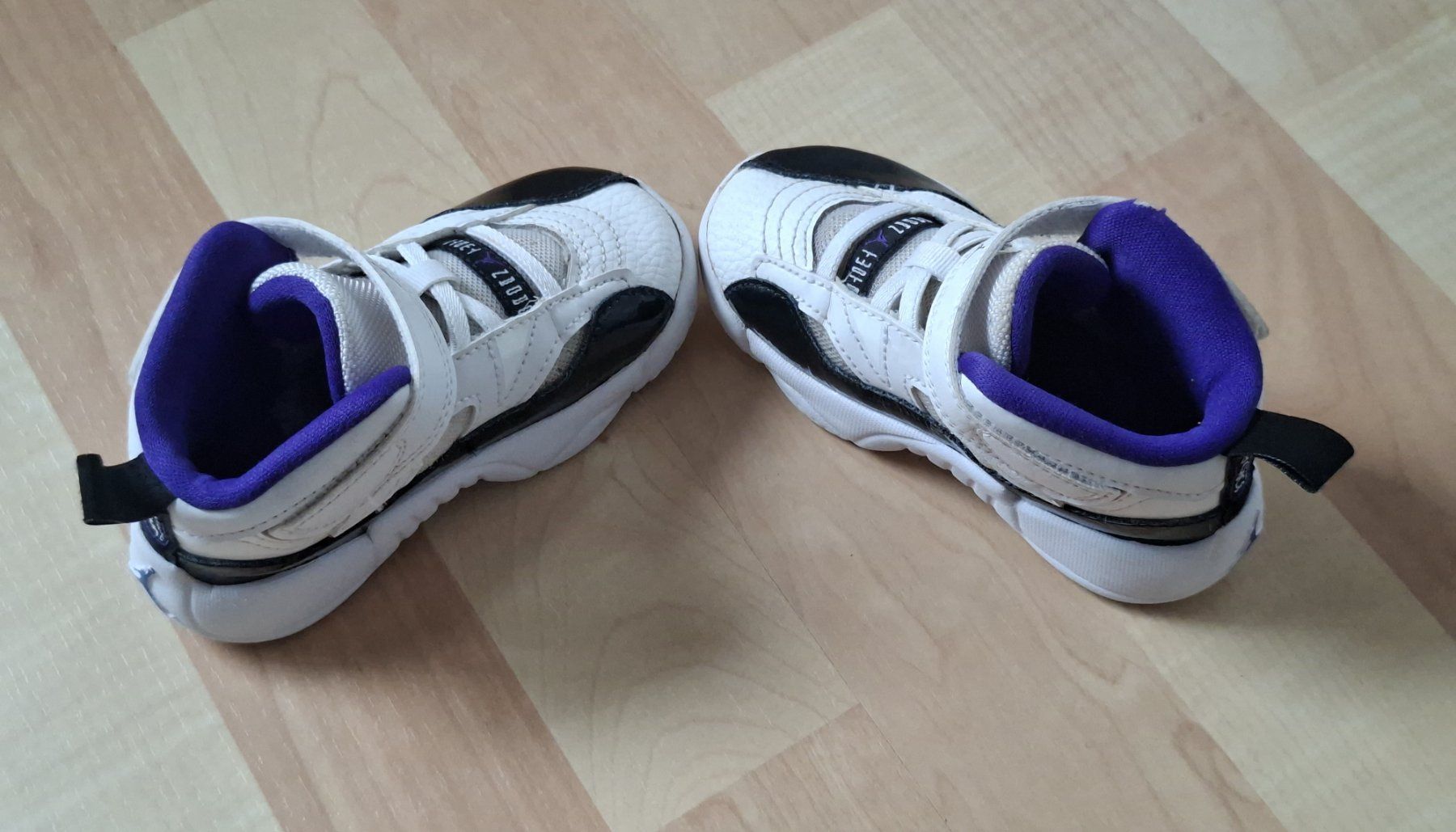 Jordan Scarpe per ragazzi: Jordan Kinder - Sneaker Gr. 23.5 – Usato da Niederlenz venduto da ion_gv7d 5