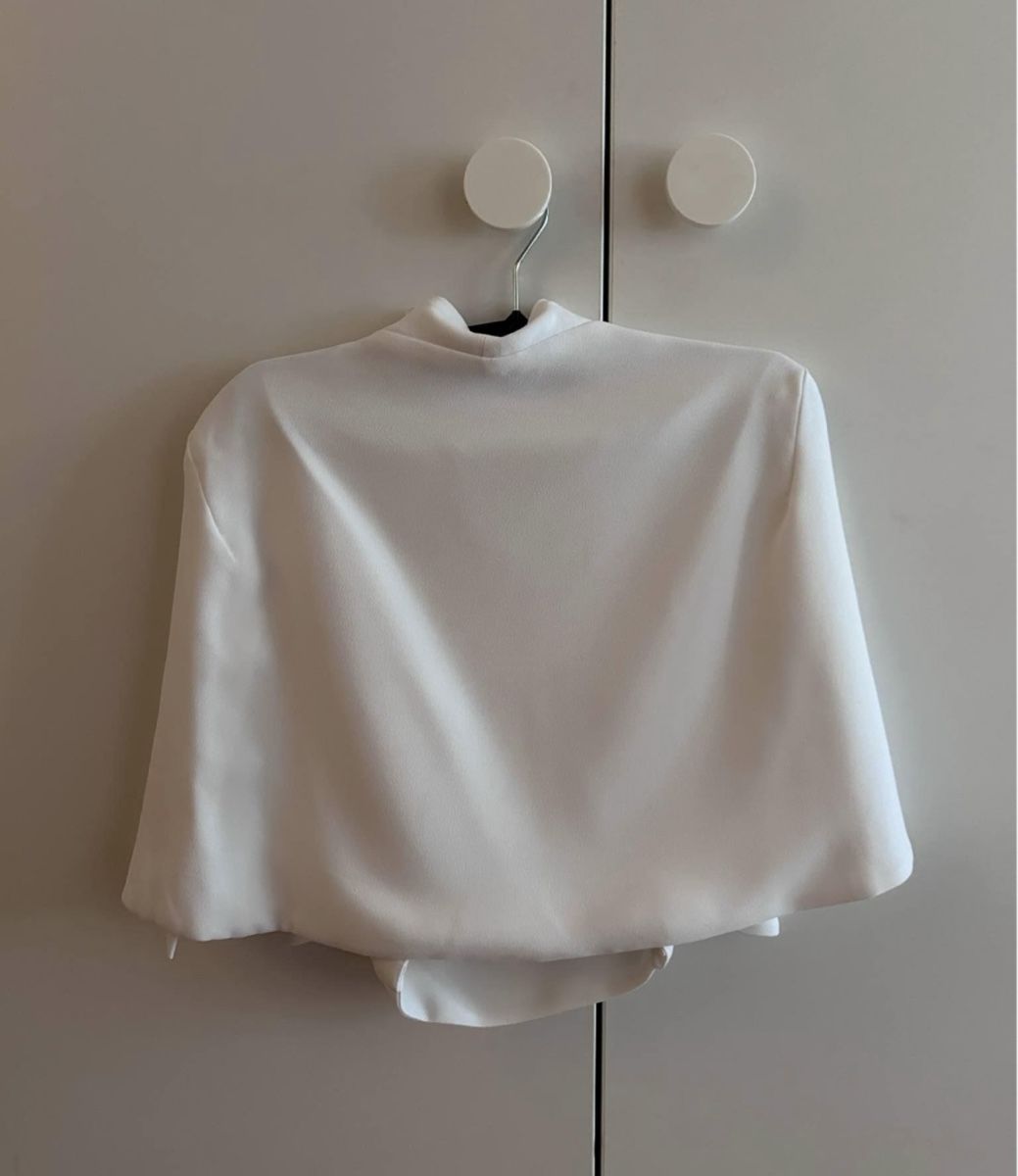 Bolero: White bolero – Nuovo (secondo la descrizione) da Rolle venduto da gos_2xy5 1