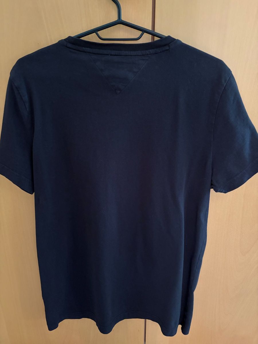 Tommy Hilfiger T-shirt: T-shirt Tommy Hilfiger - taille M – Usato da Fully venduto da Ghalmara 1