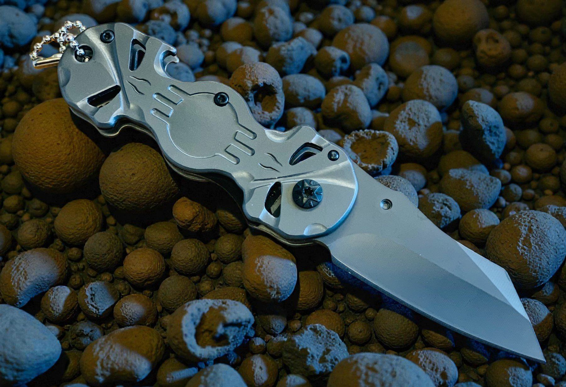 Accessori: Tactical Klappmesser Messer SKULL Sergeant 15cm NEU – Nuovo e nell'imballaggio originale da Bergdietikon venduto da shopAgent
