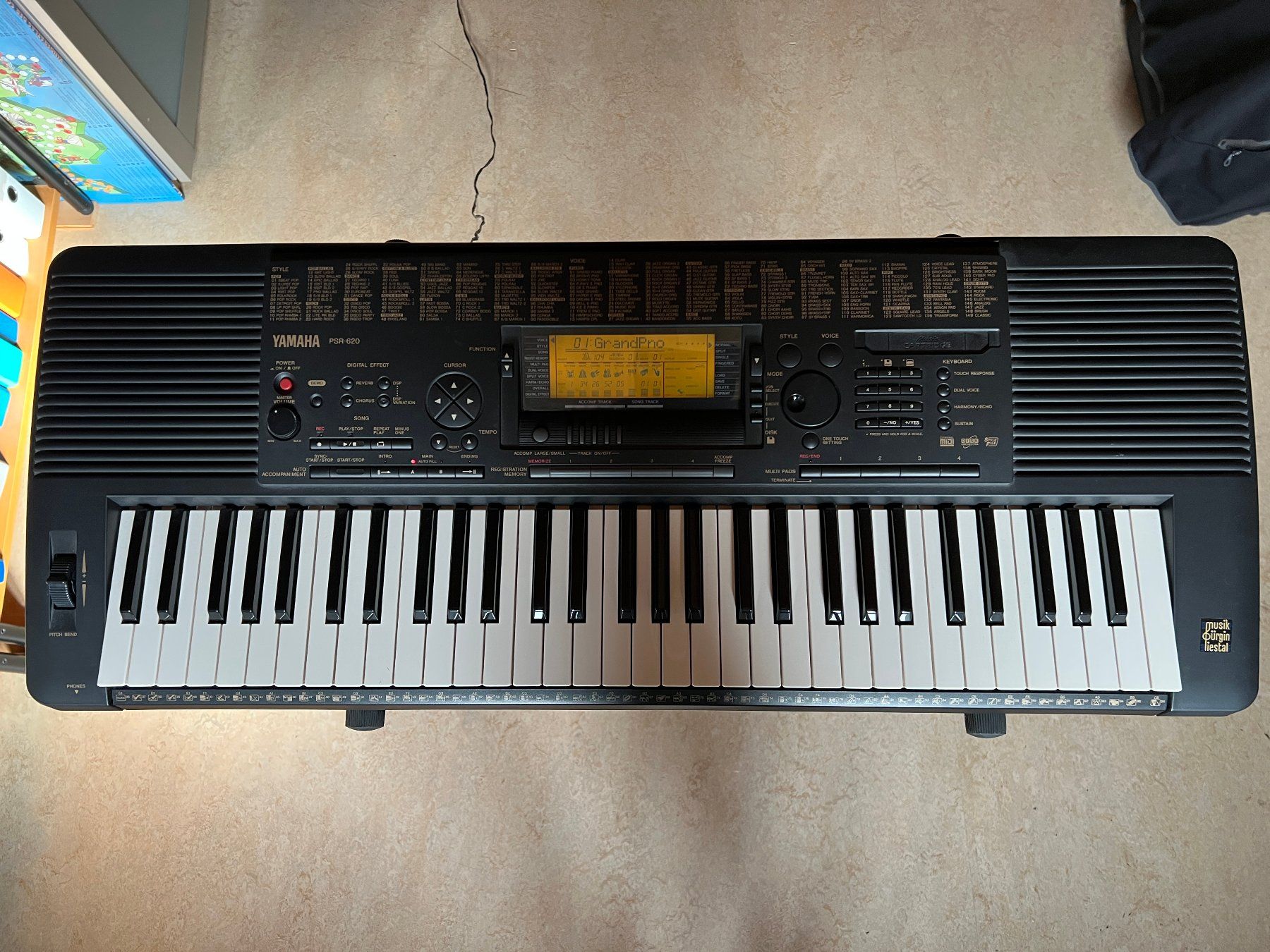 Musikinstrumente: Yamaha PSR-620 Keyboard ideal für Einsteiger – Gebraucht aus Lauwil von Penk