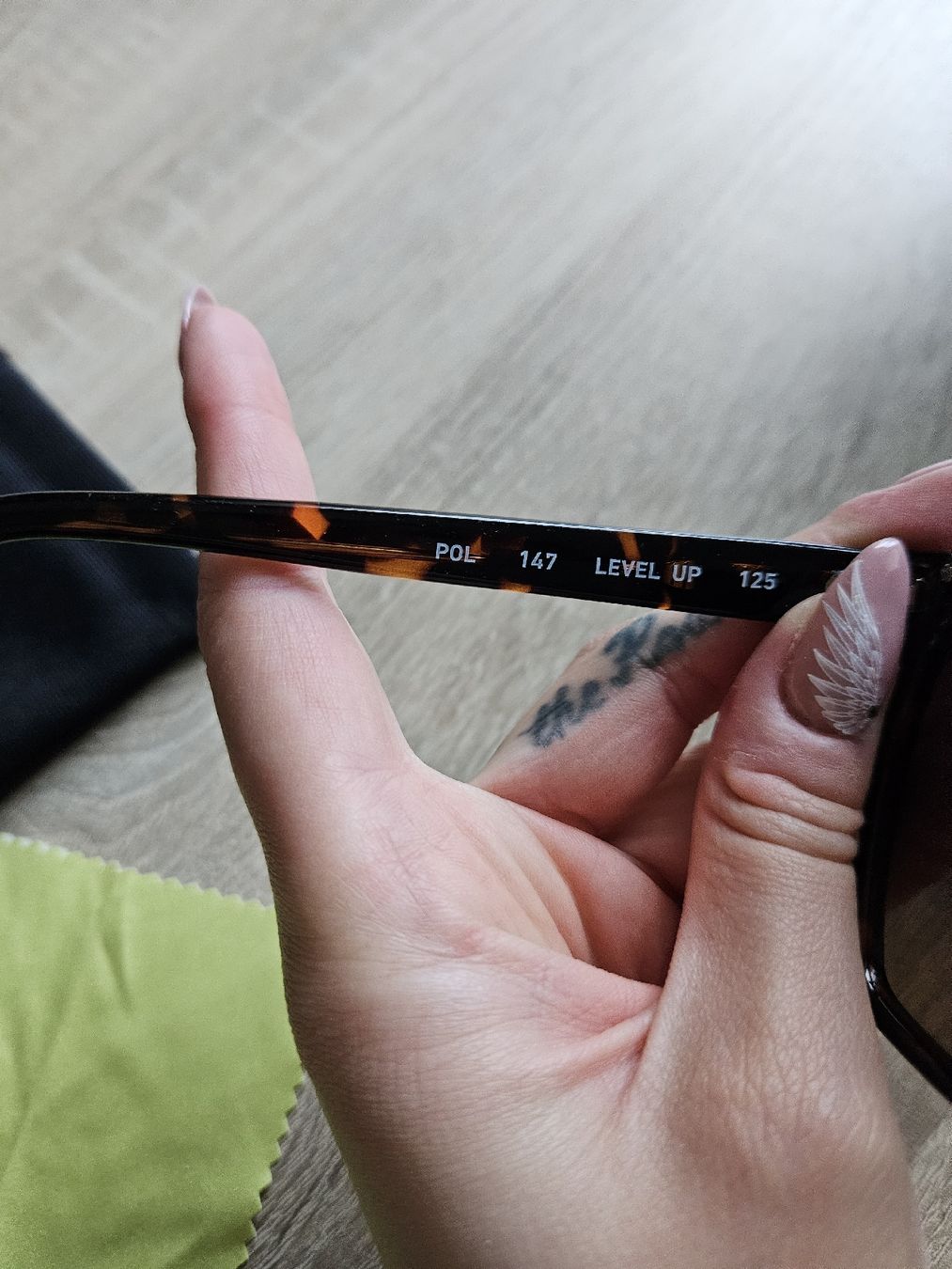 Occhiali & Lenti: QUAY Australia Sonnenbrille – Usato da Baar venduto da BlackCat_13 3