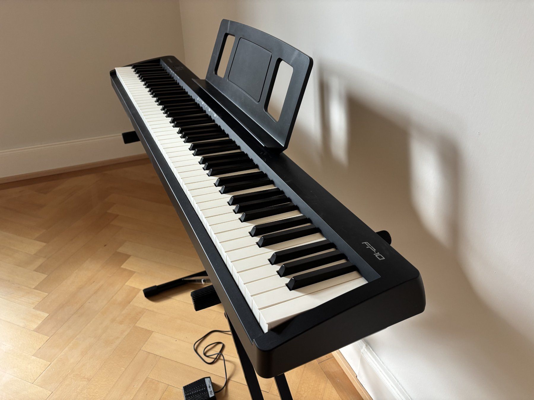 Roland Musikinstrumente: Roland FP-10 Digitalpiano – Gebraucht aus Zürich von aguzan 1