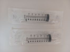 2x 100ml Spritzen neu, ungebraucht, hygienisch verpackt
