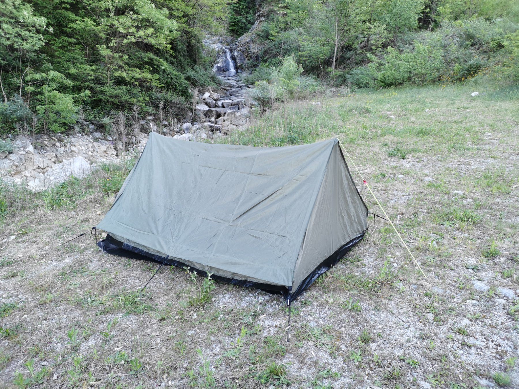 Schweizer Armee Tende : 2-er Zelt Minipack, oliv – Usato da Biasca venduto da foto84 2