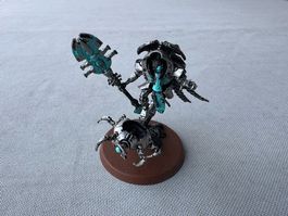 Warhammer 40k - Necrons - 1 Cryptek - bemalt