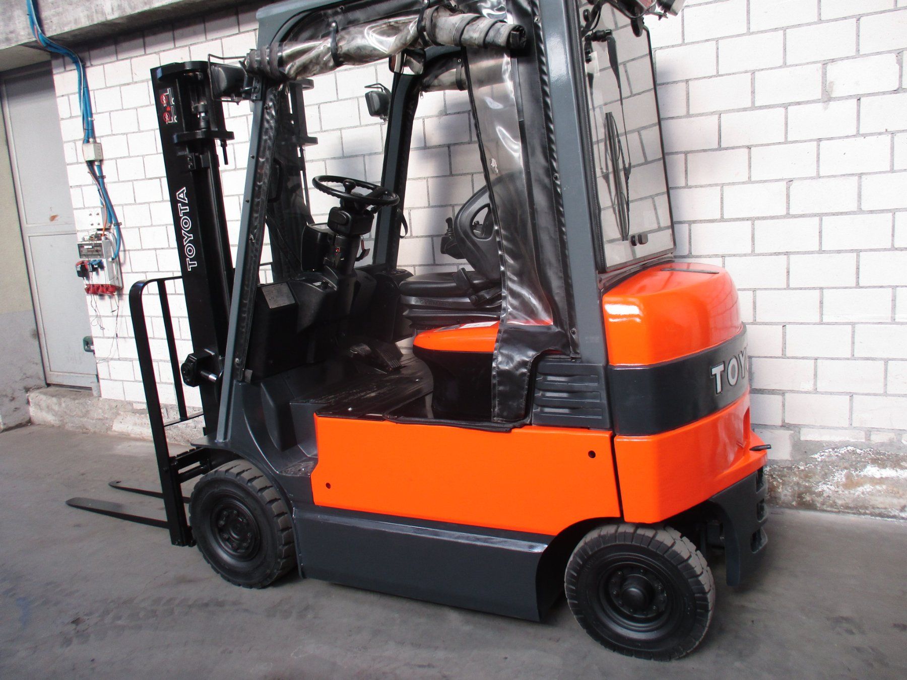 Toyota Carrelli elevatori e a forche: STAPLER  TOYOTA 7FBMF20  ELEKTRO GABELSTAPLER – Usato da Seon venduto da zomahandel 2