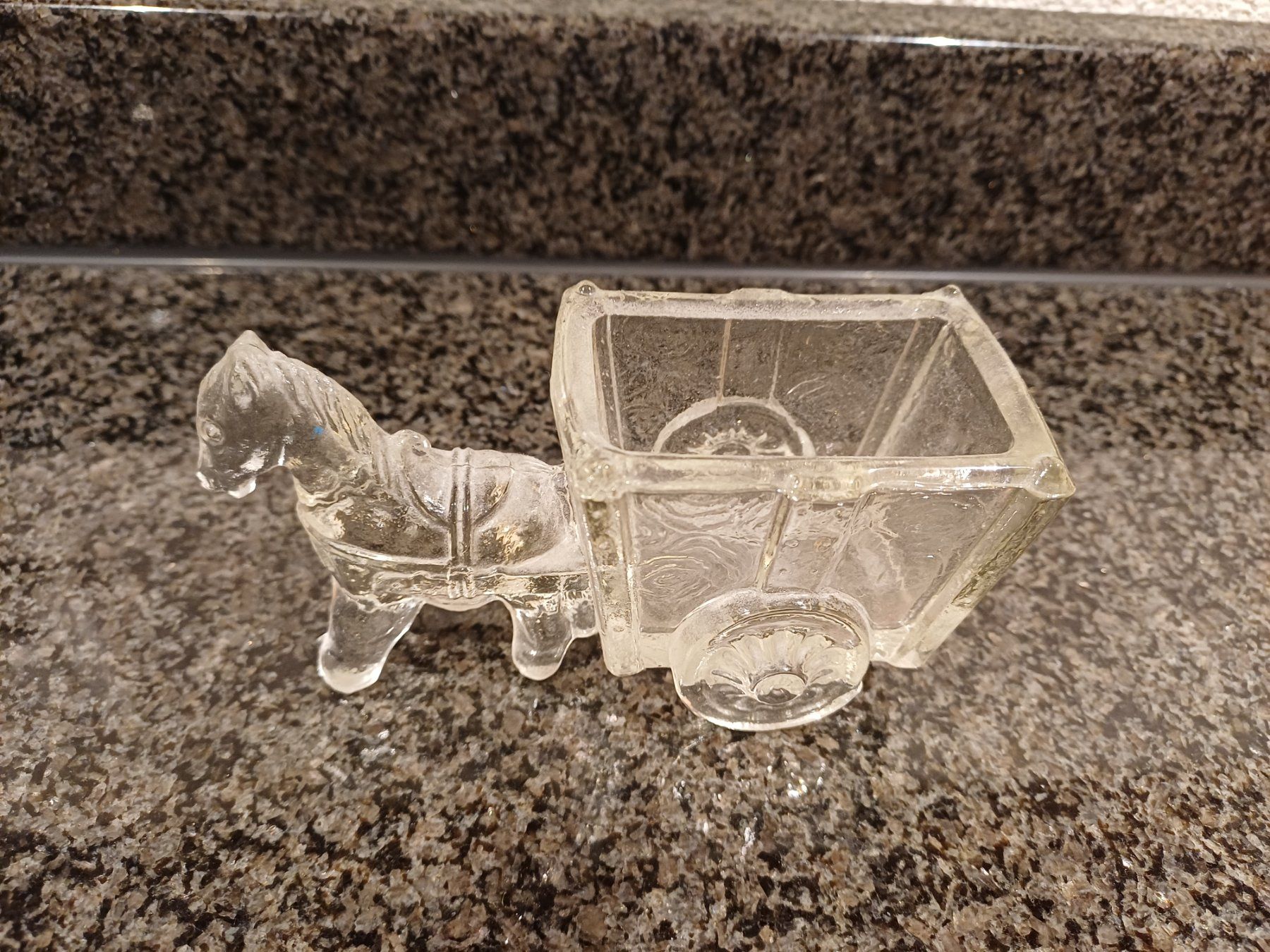 Statuette: Glasfigur Pferd mit Wagen – Usato da Wetzikon ZH venduto da siga01