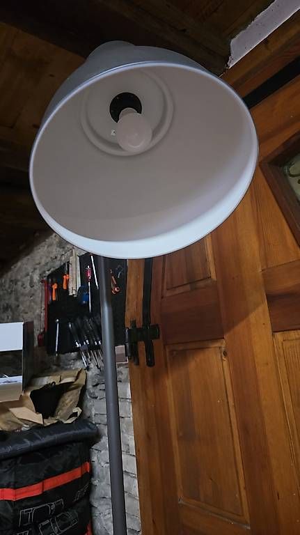 Lampes: Stehlampe – D'occasion à Märwil par Janifather 1