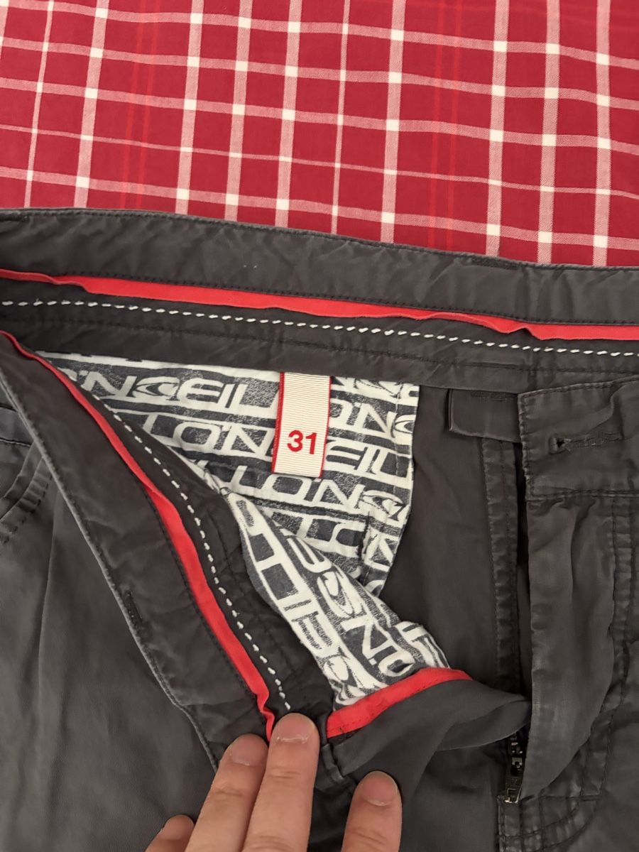 Pantaloni: Shorts O'Neill, gr 31 – Usato da Giubiasco venduto da sc-77 2