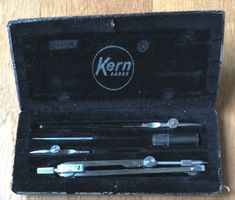 Antikes Zirkelset Reisszeug von Kern, fairer Versand