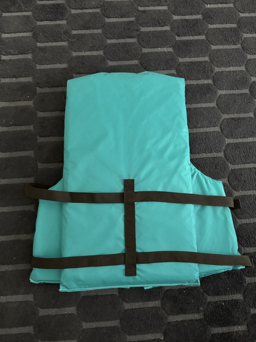 Gilets de sauvetage: Schwimmweste  – Neuf (Voir description) à Trimbach par TDSO 2