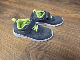 Sneaker, Turnschuhe Gr. 28