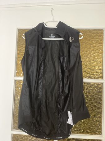 Pearl Izumi bike gilet size M man