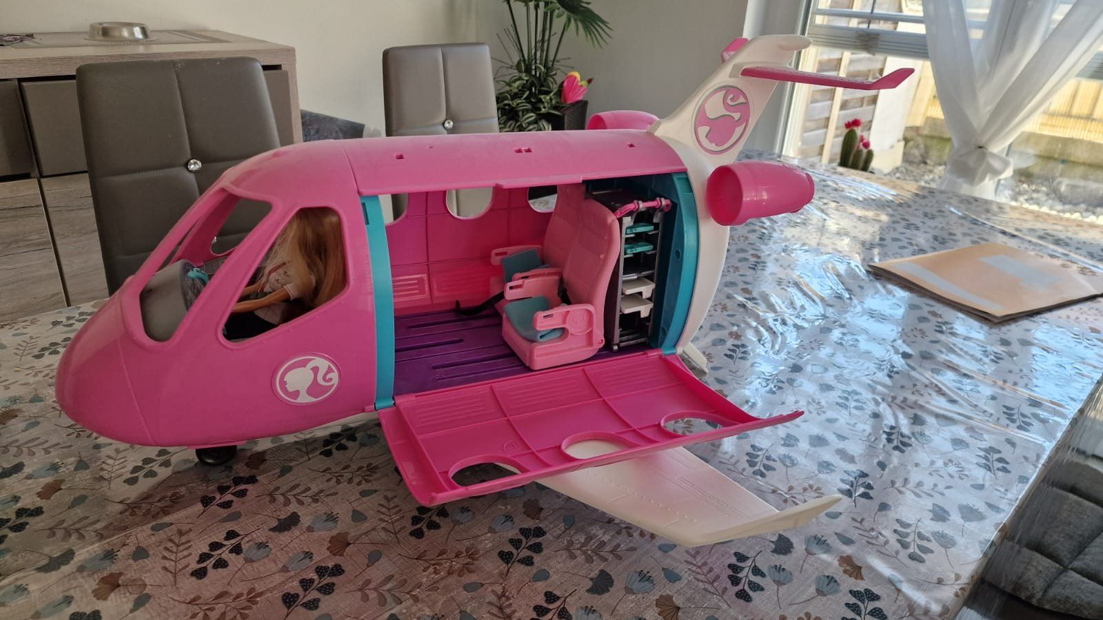 Giocattoli: Barbie Flugzeug & Wohnmobile mit Rutsche – Usato da Bäretswil venduto da Bubi074 2