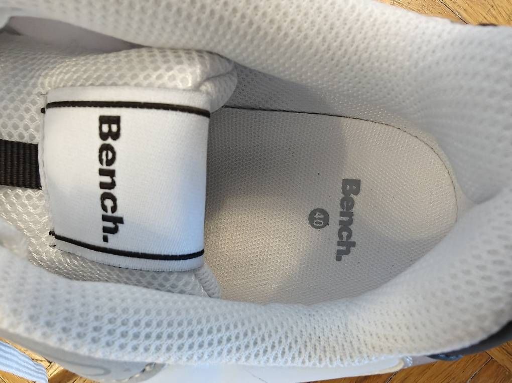 Scarpe da donna: Sneaker Bench, Grösse 40, neu – Nuovo e nell'imballaggio originale da Samedan venduto da t_p_8nvs 1