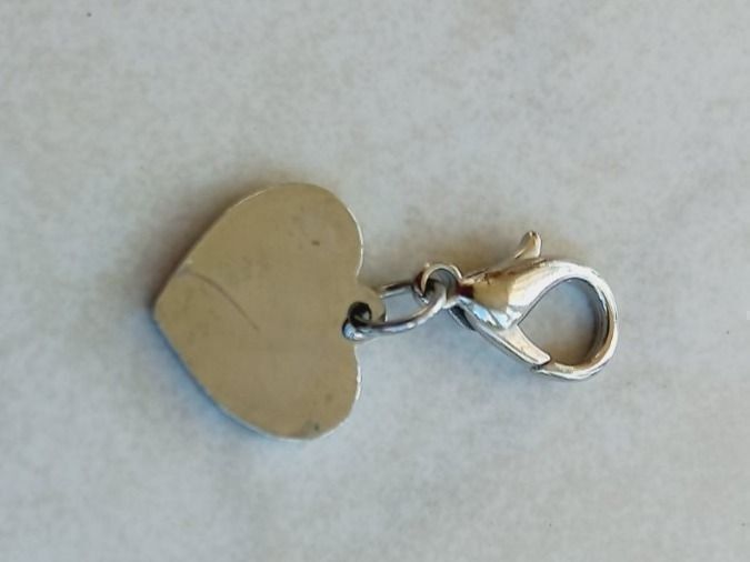 Anhänger: Schöner Herz Anhänger mit Glitzersteinen – Neu und originalverpackt aus Winistorf von acreativ4 2