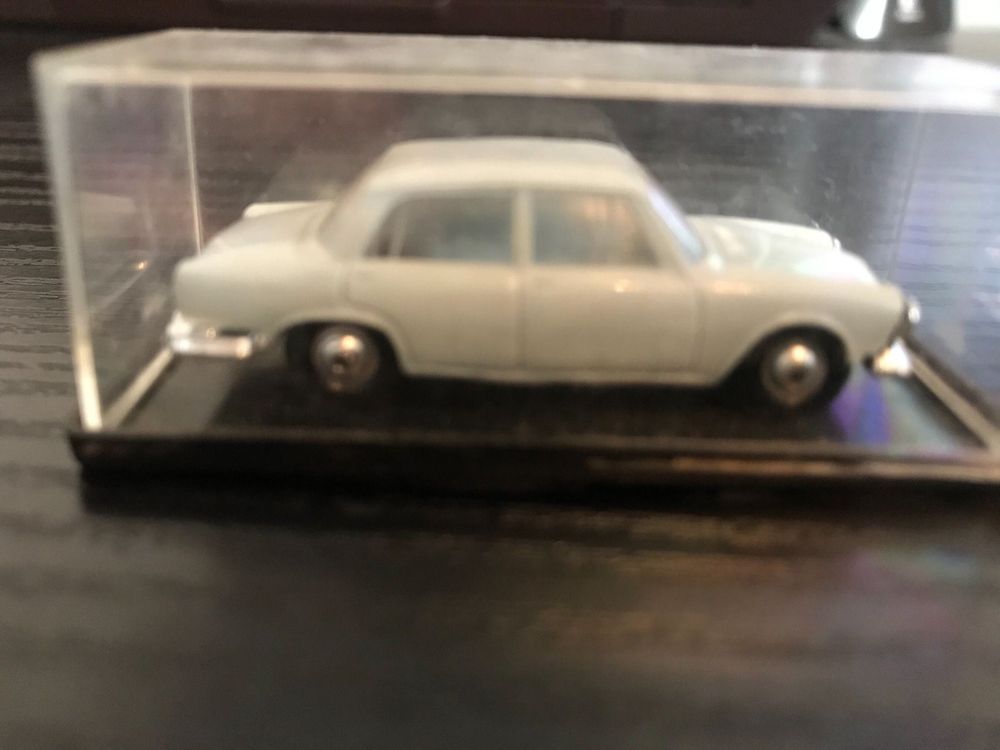 Miniature Norev Simca 1500 - Échelle 1:500 - Occasion - Collection Auto Vintage