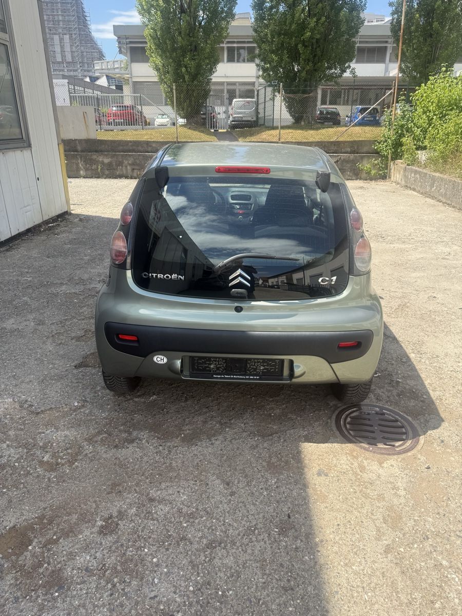 Citroën Automobili: Citroën C1 avec 95000 km – Usato da Fribourg venduto da inf_n9kg 3