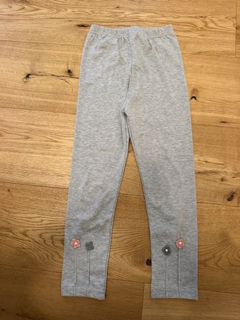 Mädchen Leggings grau mit Blumenmuster Grösse 130