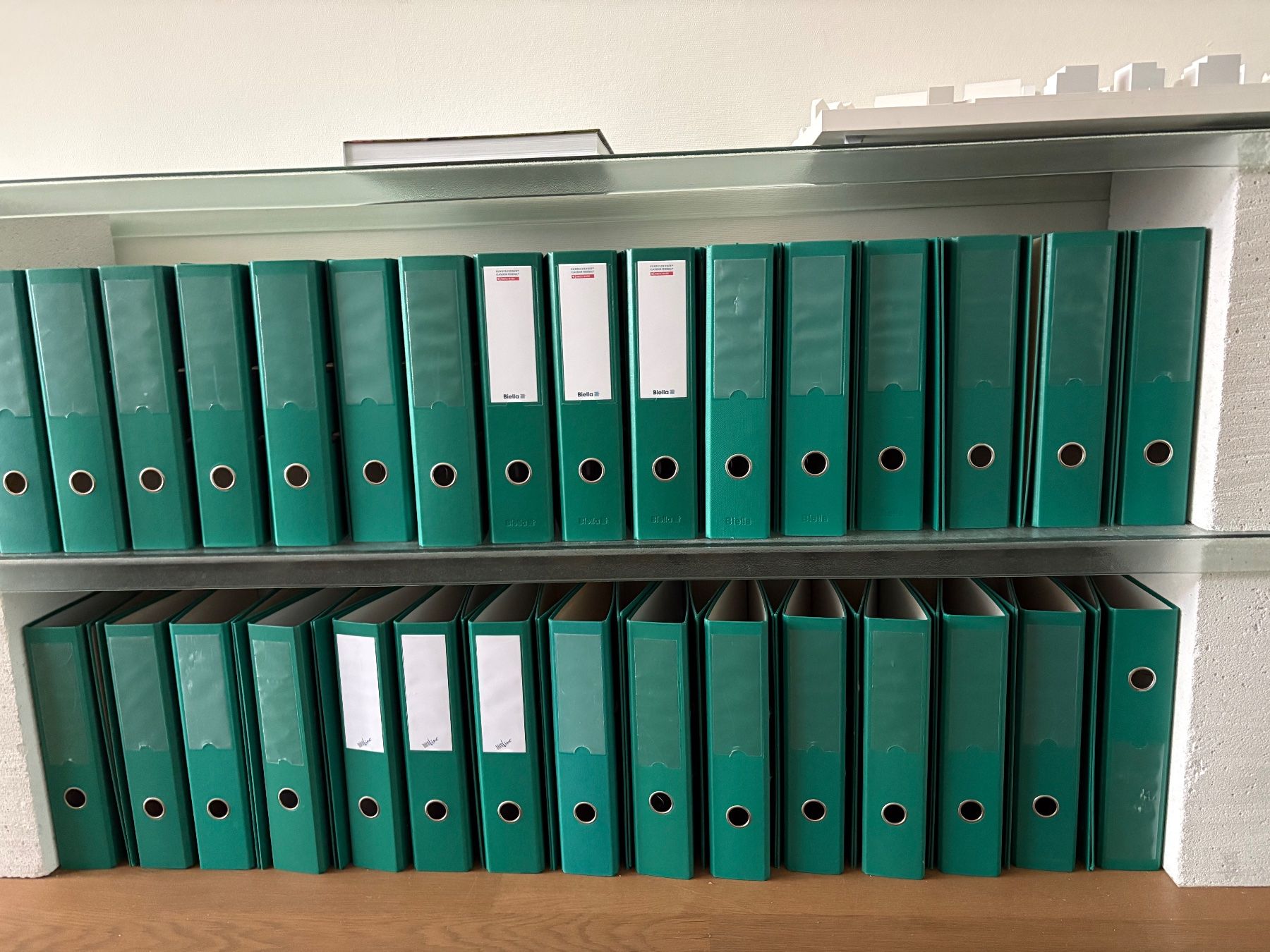 Raccoglitori: 60 Ordner A4 grün gebraucht – Usato da Zug venduto da inf_j9f9