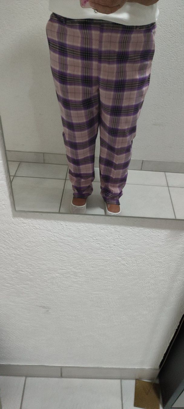 Pantaloni: Pantalon carreaux – Nuovo (secondo la descrizione) da St-Cergue venduto da Neviana 3