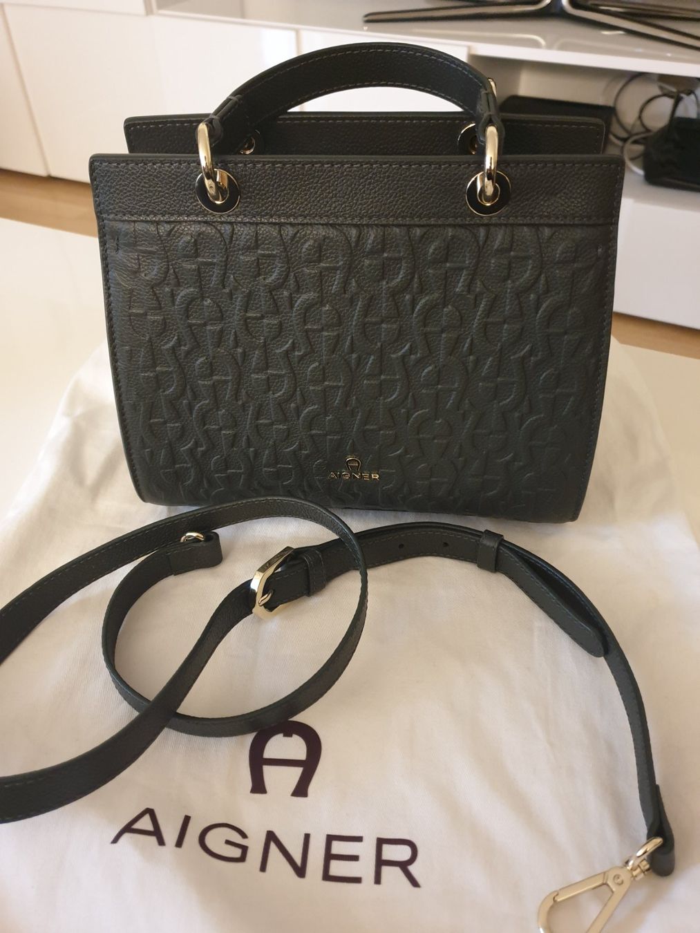 Aigner Borse da donna: AIGNER Damen Tasche – Nuovo (secondo la descrizione) da Biel/Bienne venduto da MariMari05