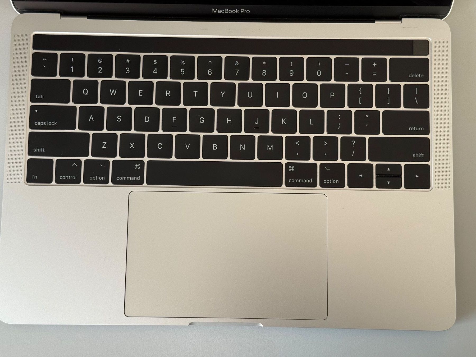 Apple Portables: Apple Macbook Pro 13" mit Touchbar – Défectueux à Zofingen par zac_spc2 2