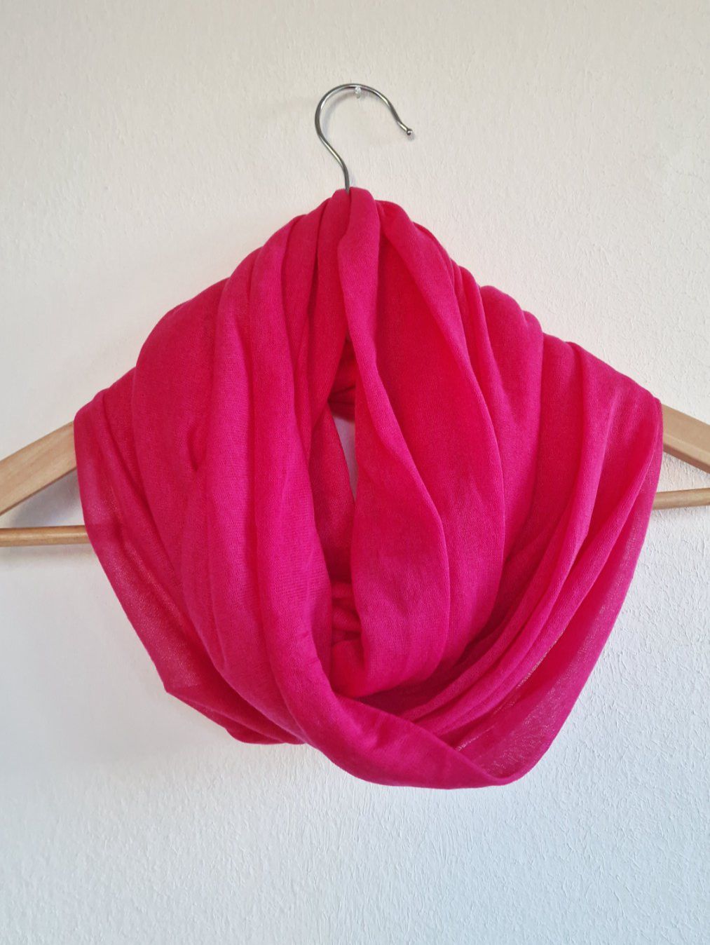 Foulard & Sciarpe: Damen Loop Schal Accessoires ca. 70cm x 85cm Pink – Usato da Hallau venduto da CHACLA