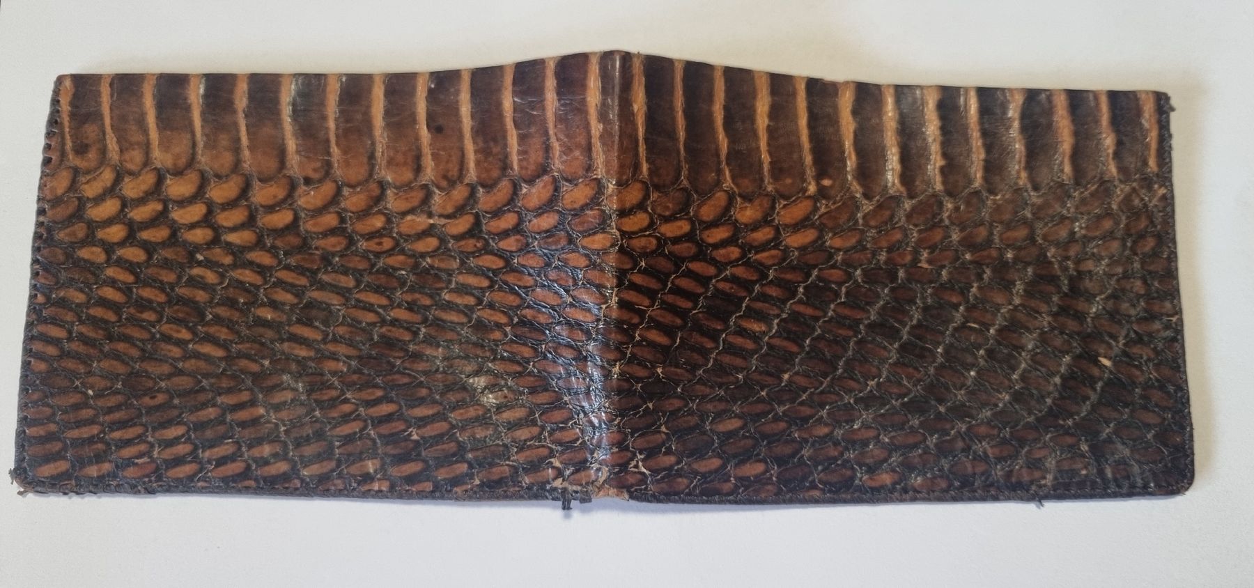Portefeuilles: Portefeuille cuir crocodile  – D'occasion à Les Cullayes par yan_nvn9