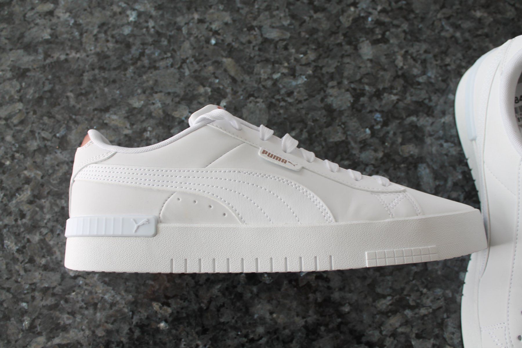 Puma Scarpe da uomo: Puma baskets neuves, Taille 42 ✨ – Nuovo e nell'imballaggio originale da Chez-le-Bart venduto da jasse 4