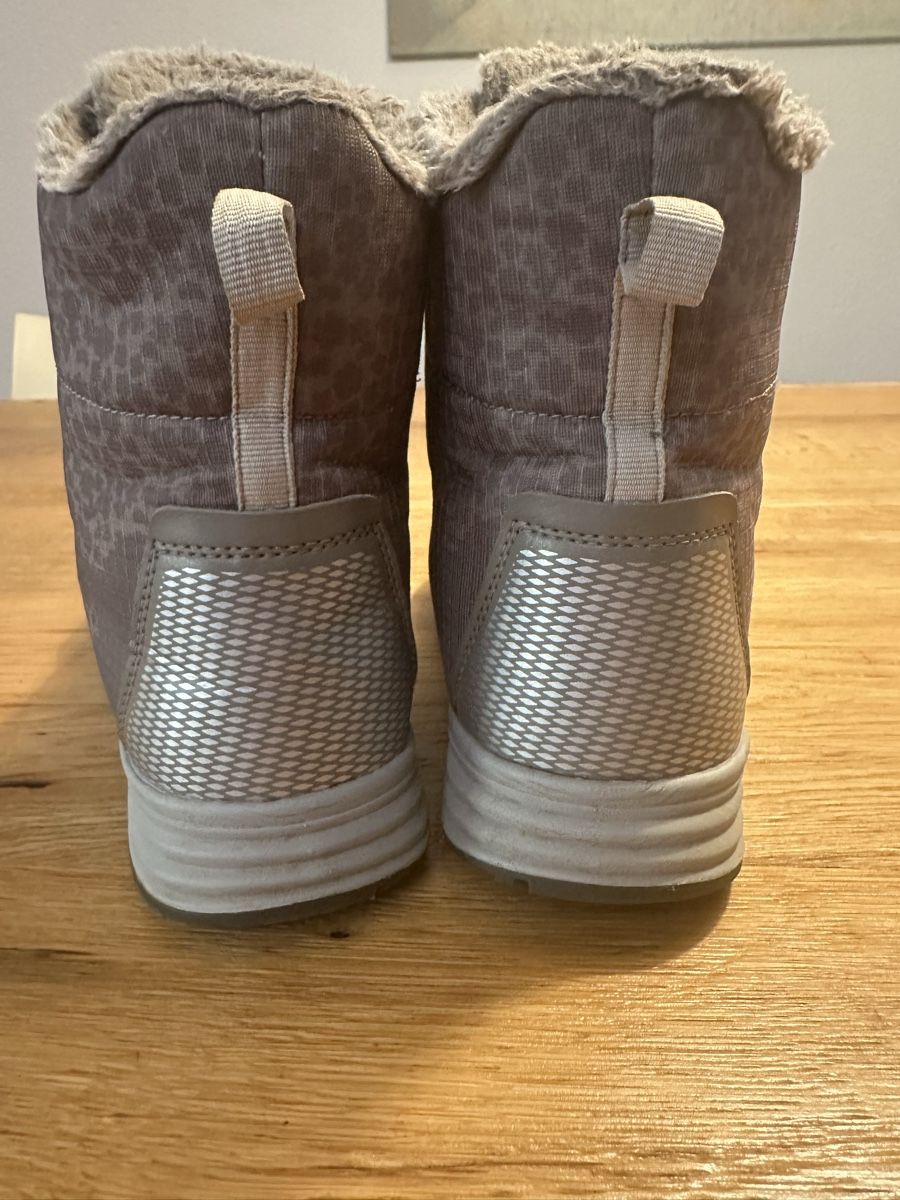 Schuhe für Mädchen: Winterstiefel VADO 37 – Gebraucht aus Wettingen von Sternetaenzerin 5