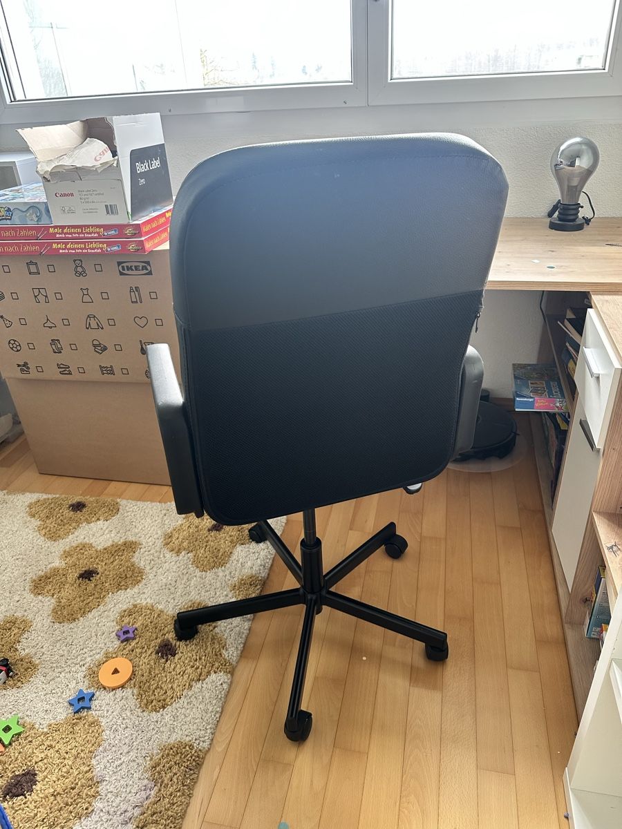 Ikea Chaises: IKEA Renberget Bürostuhl – D'occasion à Möhlin par dan_7klp 1