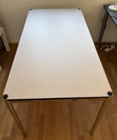 USM Haller Schreibtisch, sand