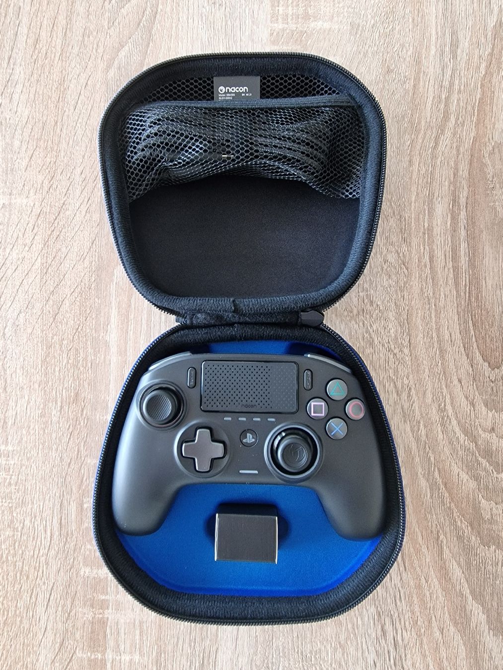 Controller: Nacon Revolution Pro Controller 3 - PS4 / PC kompatibel – Nuovo e nell'imballaggio originale da Auw venduto da buluntshi 1