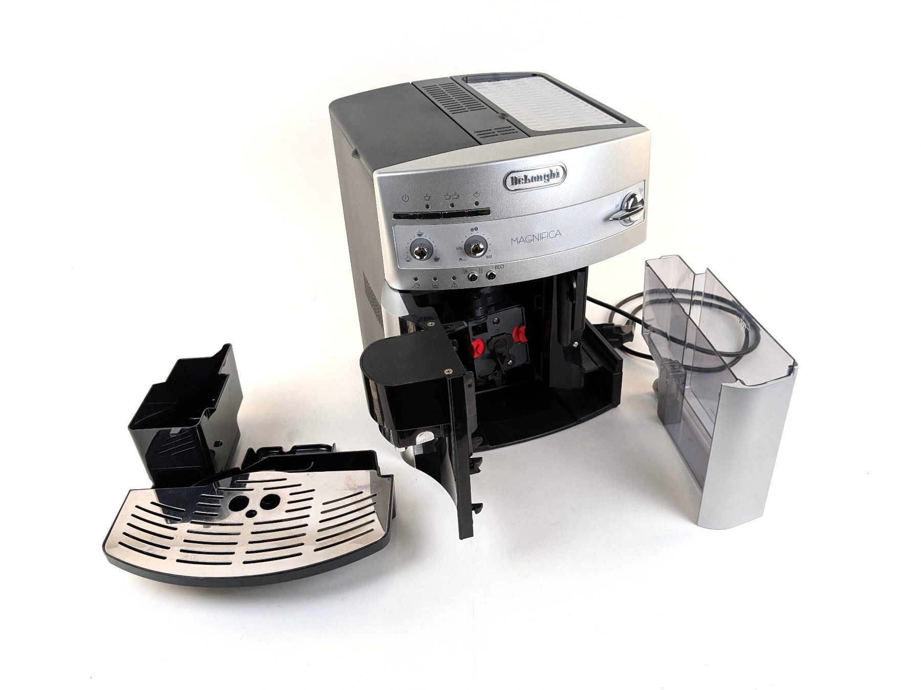 De'Longhi Macchine per caffè & Macchine per espresso: DELONGHI Magnifica Kaffeevollautomat – Usato da Dintikon venduto da Restwert_Dintikon 1