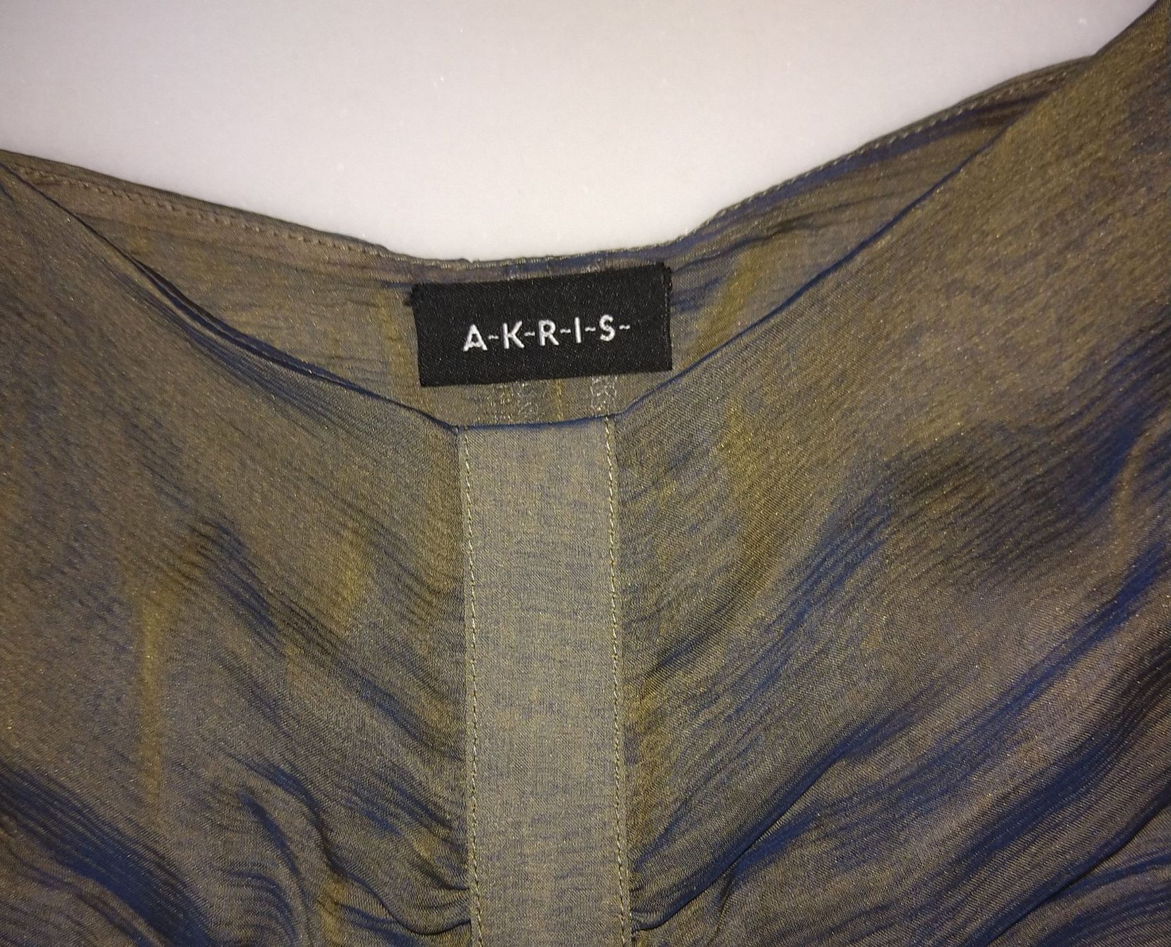 Akris Top: Top AKRIS Gr. 42 – Nuovo (secondo la descrizione) da Degersheim venduto da 191maschina46 3