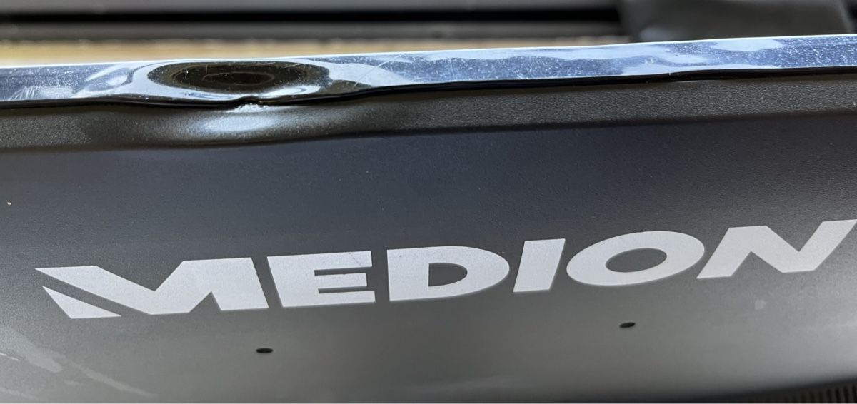 Medion Monitor: Medion PC Bildschirm – Usato da Sumiswald venduto da Beragi 4