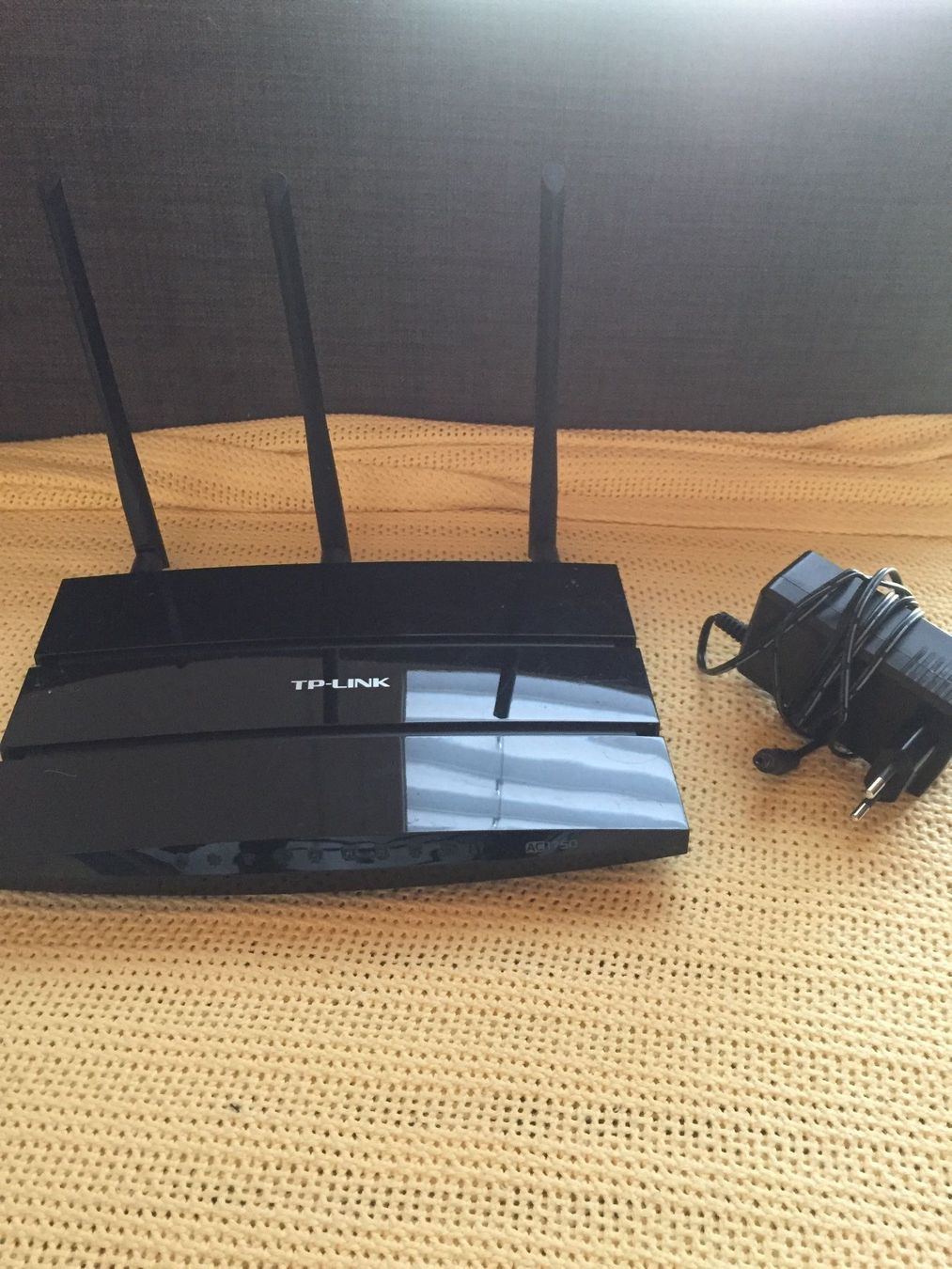 Verstärker: Wi Fi Router TP-Link AC1750 verhandelbar – Gebraucht aus Gisikon von luz_l95s 1