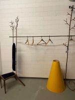Garderobe. Ständer Boutique Geschmiedete Eisen