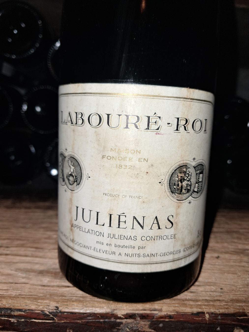 Wein: Juliénas Labouré-Roi 1981 – Neu und originalverpackt aus Le locle von juliensaran