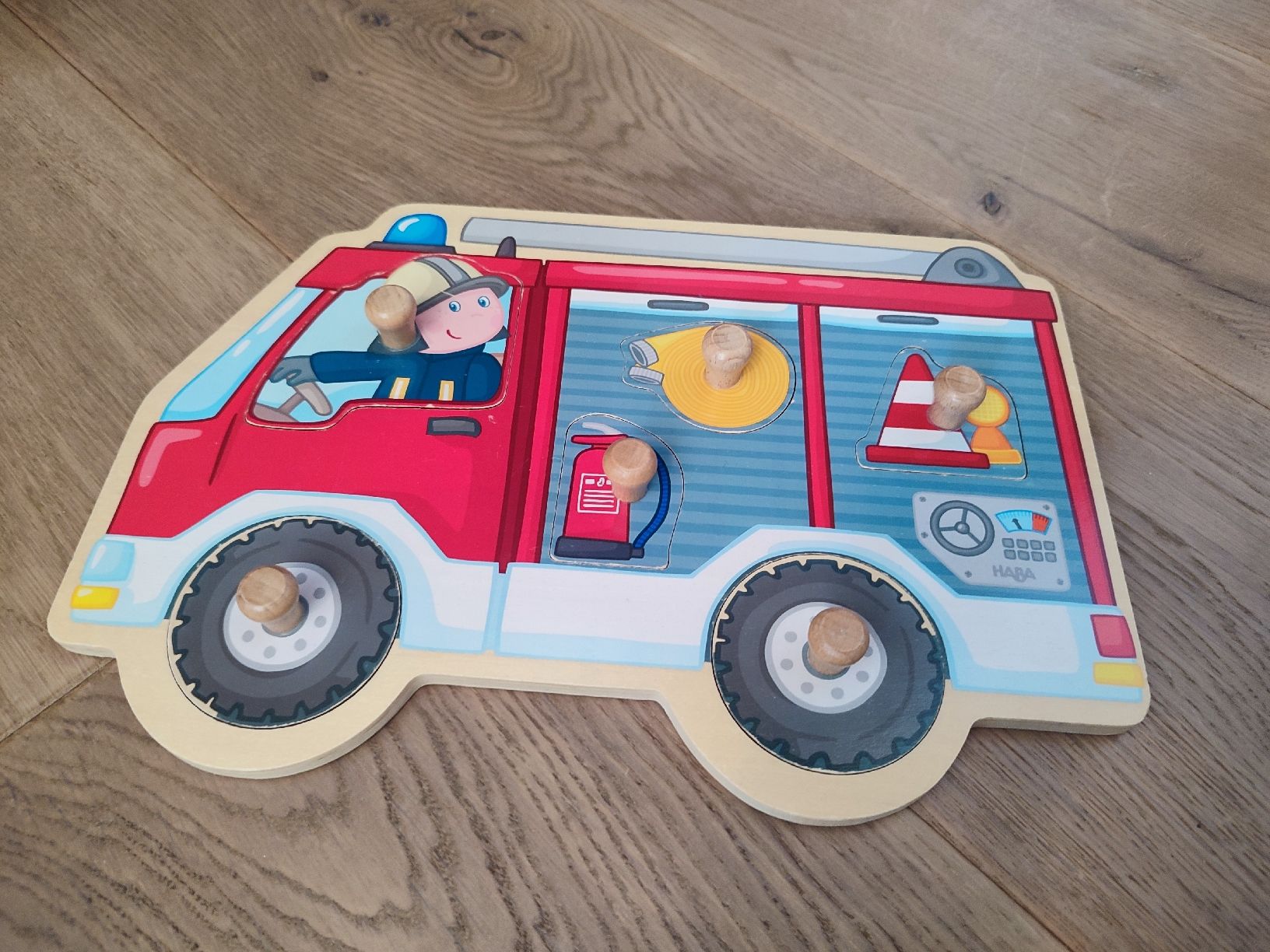 Puzzle: Holzpuzzle – Usato da Bäretswil venduto da Gartenzwergin