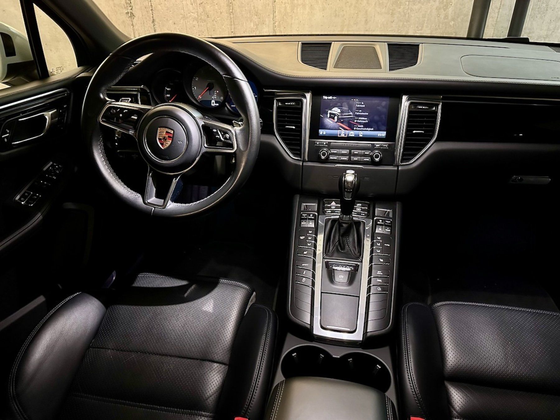 Porsche Autos: Porsche Macan S – Gebraucht aus Riedholz von Riedholz-Garage 6