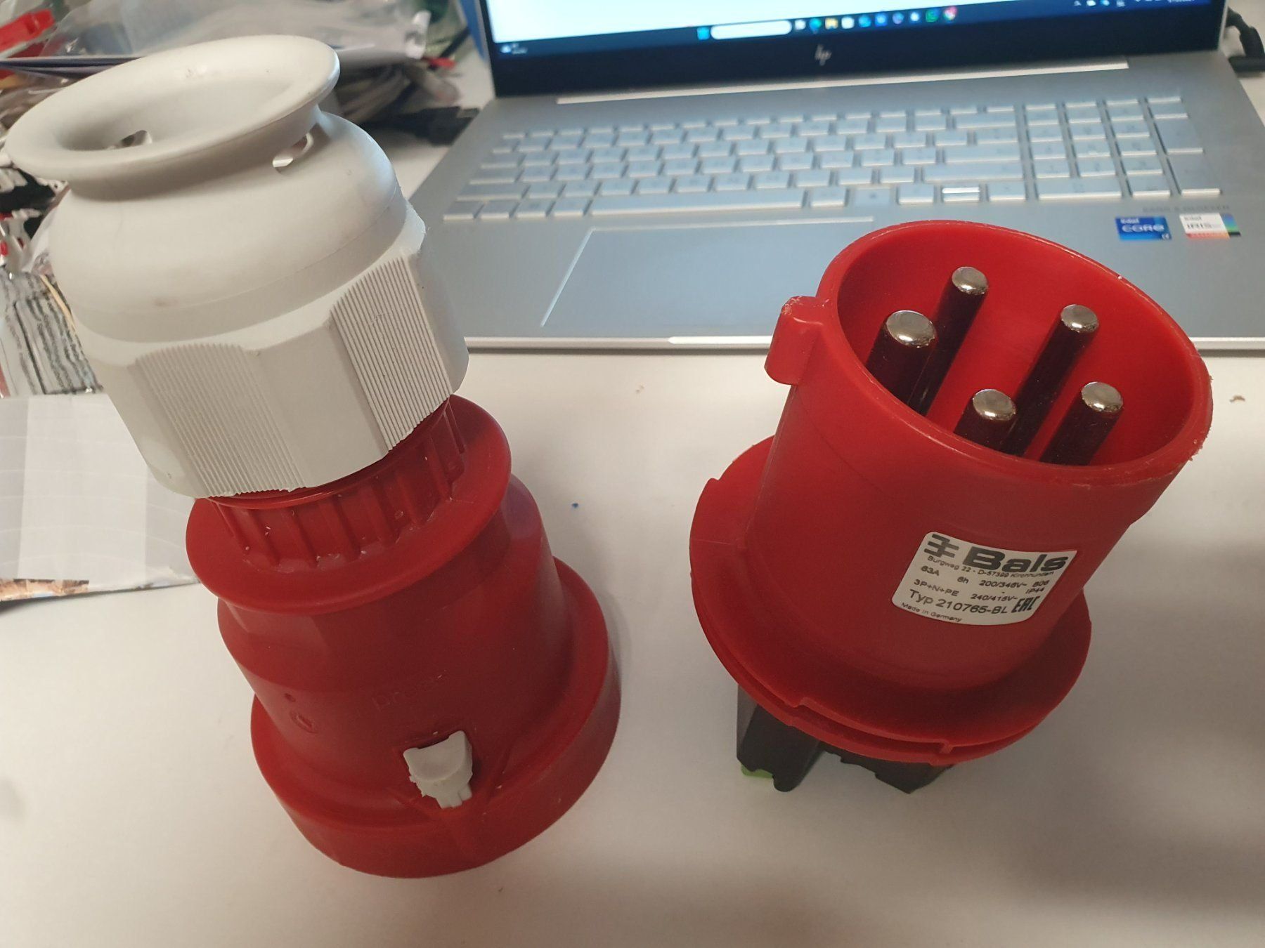 Stecker: CEE Stecker 63A 5P 400V 6h Bals IP44 EAC Typ210765-BL – Gebraucht aus Zürich von Alibaba1234 2