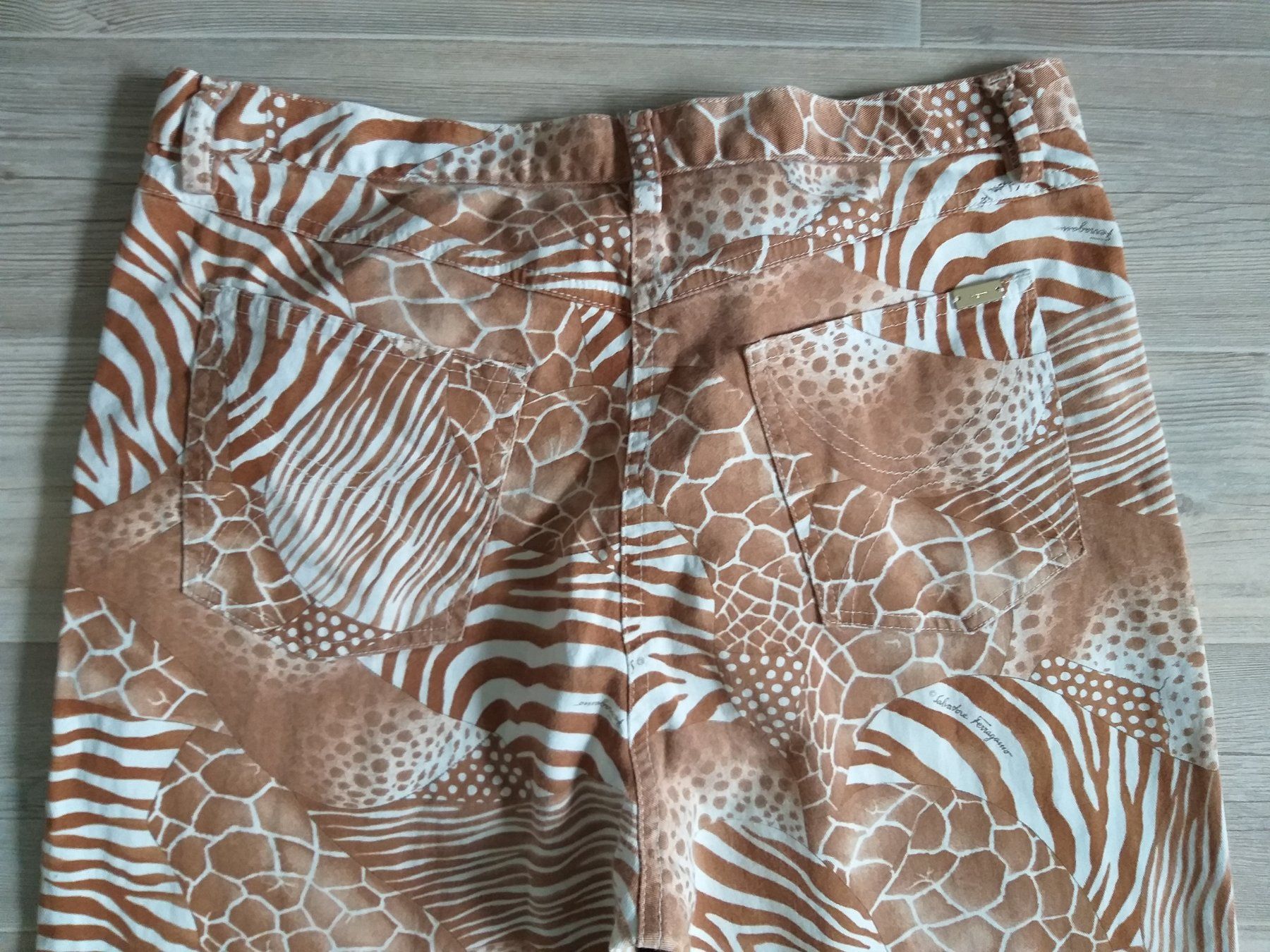 Salvatore Ferragamo Jeans: SALVATORE FERRAGAMO Jeans taille / Grosse M – Gebraucht aus Cossonay-ville von Super-Price-Quality 6