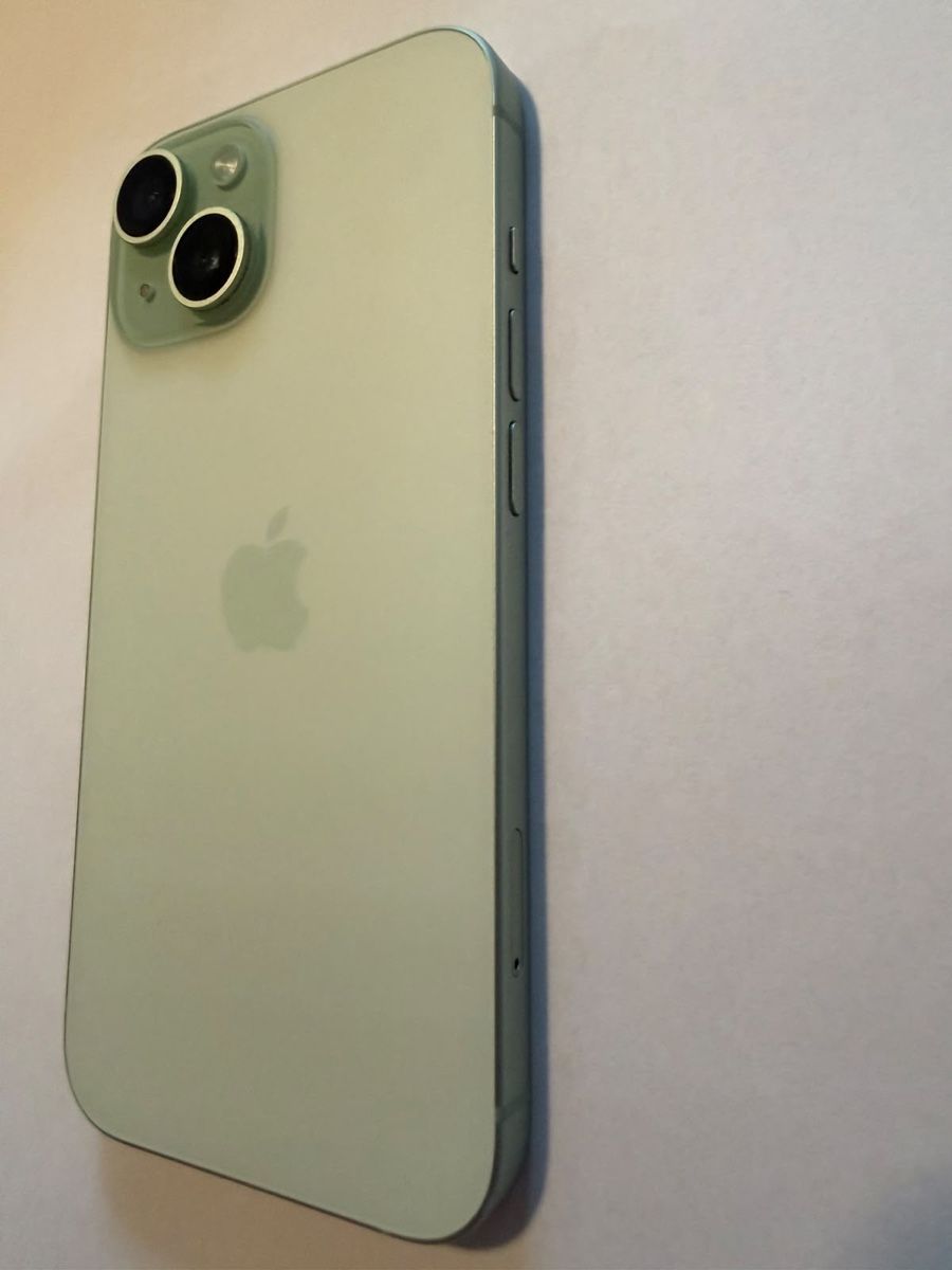 Apple Handys / Smartphones: iPhone 15 Vert 128 Go 87% batterie – Neu (gemäss Beschreibung) aus Sion von latinosbr 3