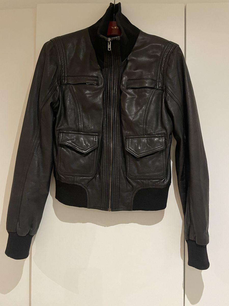 Giacche: Saint Tropez Lederjacke Schwarz Bomber Stil Gr. L – Usato da uitikon waldegg venduto da allesmussraus123 1
