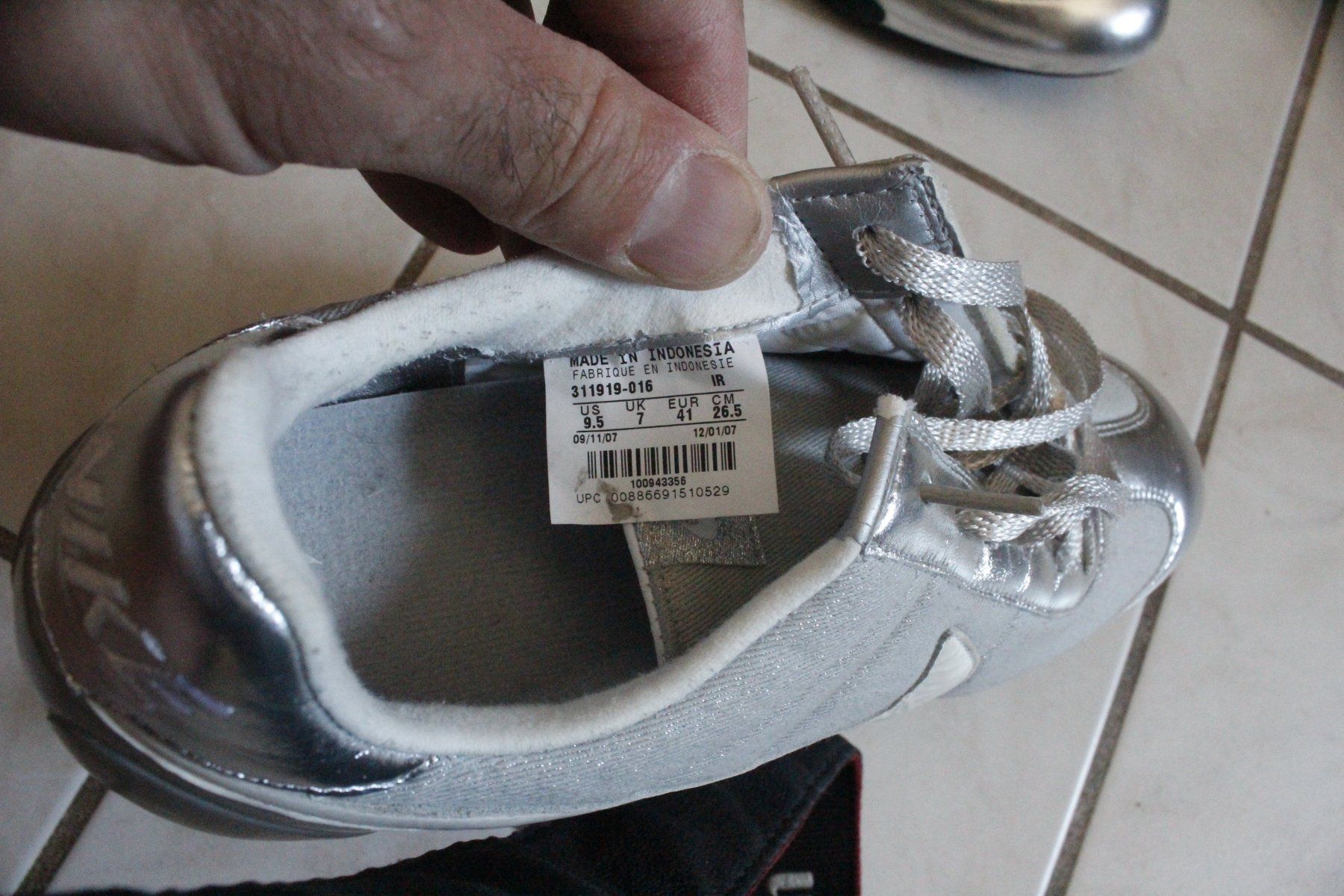 Nike Scarpe da uomo: Nike shoes schuhe size 41 – Difettoso da Travers venduto da ColibriRoseOrange 3