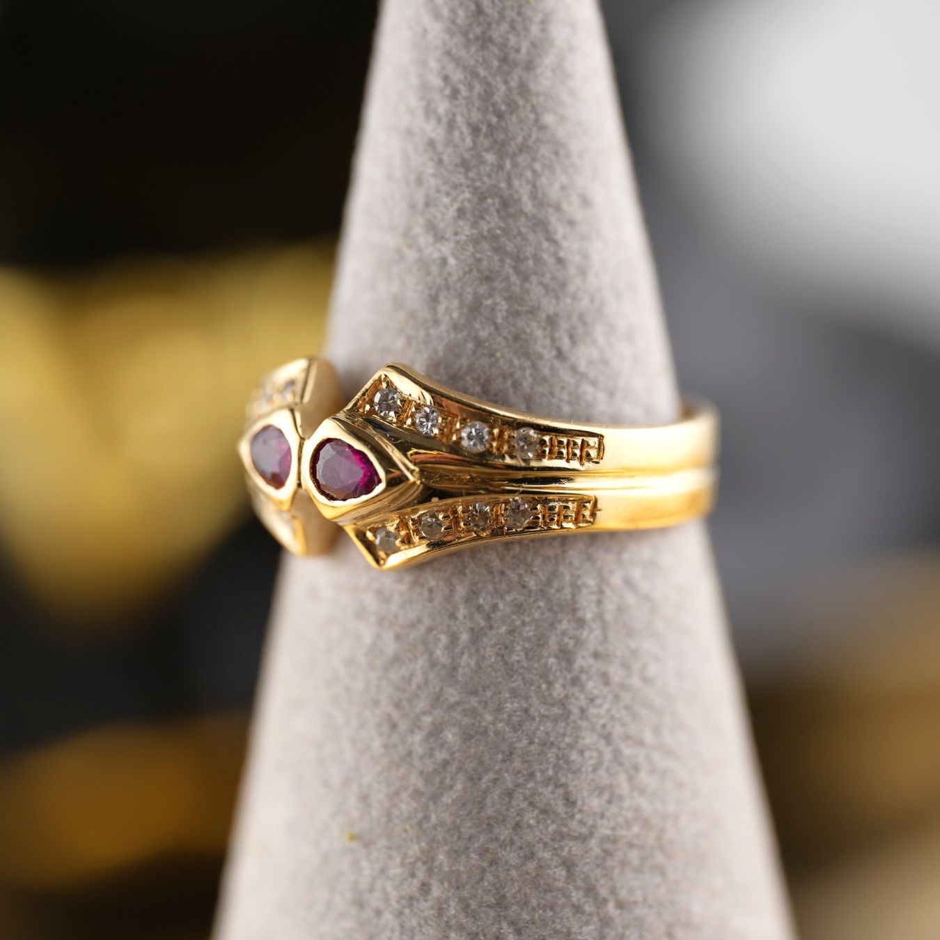 Ringe: Goldring 18K mit Rubin und Diamanten – Gebraucht aus Basel von Vip24 2
