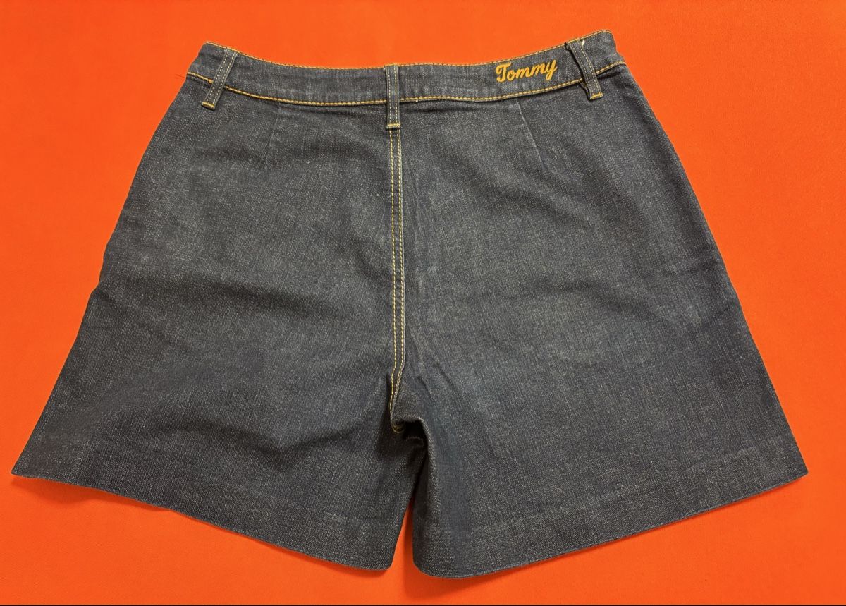 Tommy Hilfiger Pantaloni: Tommy Hilfiger Shorts, Grösse 28 – Usato da Zollikerberg venduto da Jvac2